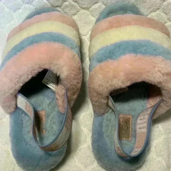 UGG Fluff Yeah Sandals Pink Blue Size 7. - Picture 3 of 5